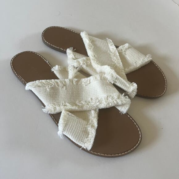 Saks Fifth Avenue 'Phuket' SZ 10 Crossover Strap Sandal Natural Slide Slip On - Picture 2 of 7